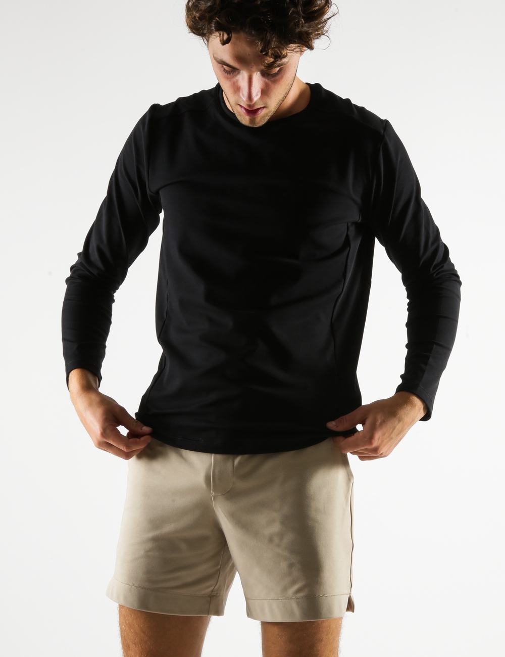 PERFORMANCE ROUND NECK LS